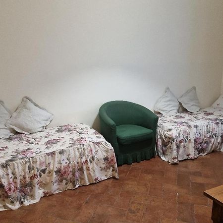 Casa Cartagine Apartment Сиена Екстериор снимка